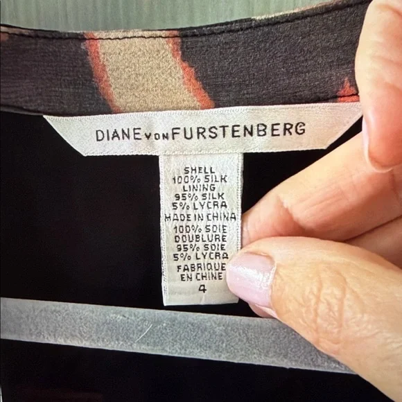 Diane Von Furstenberg Red and Black Patterned Tunic